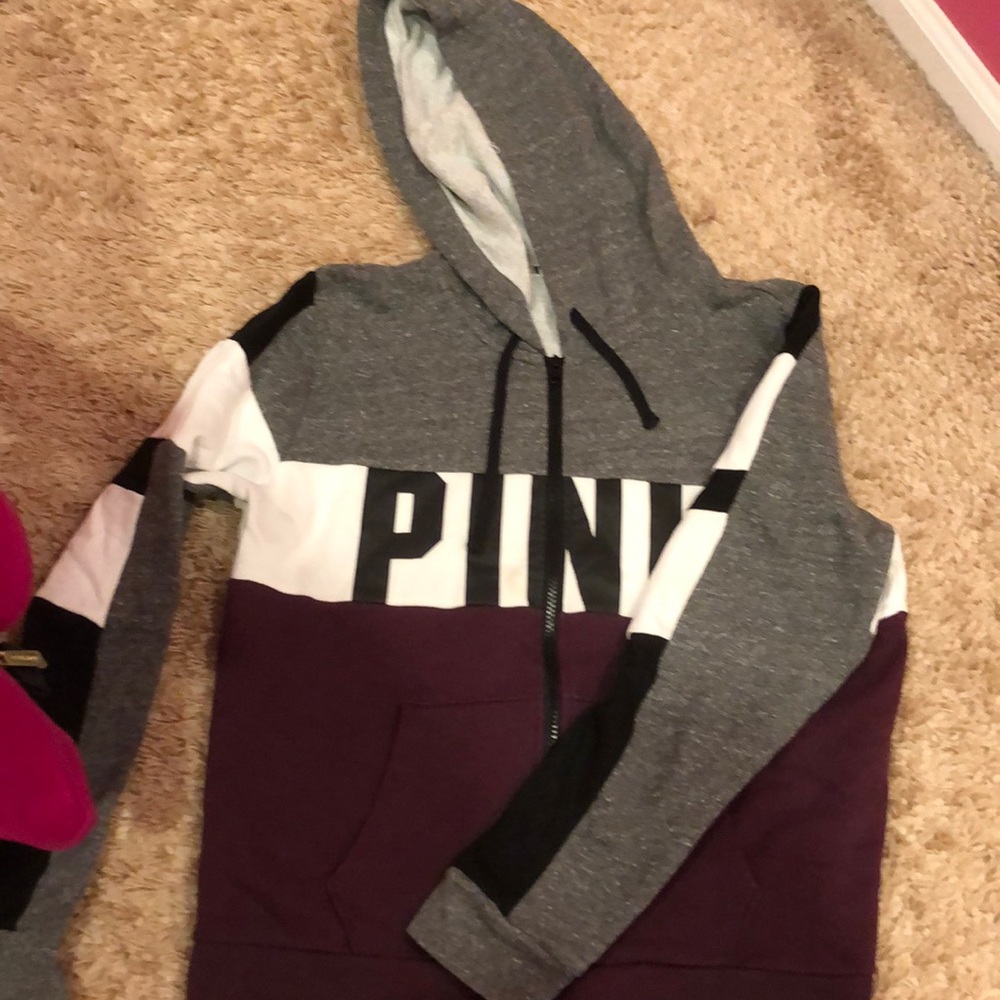 Zip Up sweatshirt